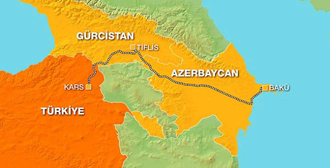 Kars-Tiflis-Bakü demiryolu güzergahını Türkiye, Gürcistan ve Azerbaycan üzerinde gösteren harita