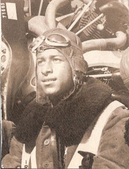 İzmir'de Doğan, Gökyüzünde İz Bırakan Adam: Ahmet Ali Çelikten'in Unutulan Hikayesi