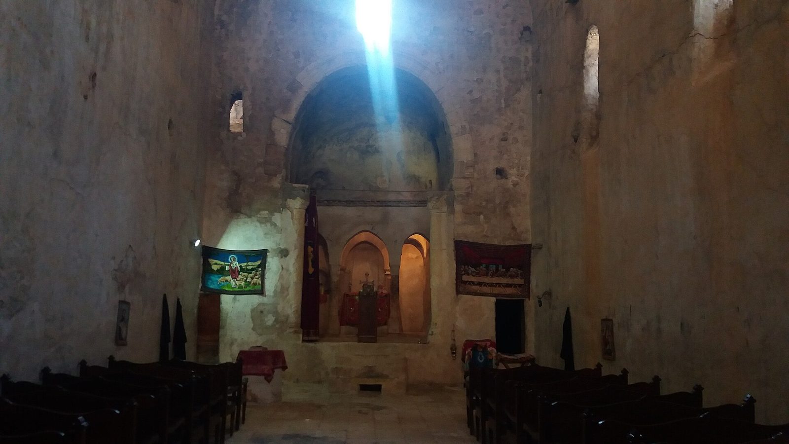 Bagok Dağı'nın Yamacında 1600 Yıllık Bir Sığınak: Mor Evgin Manastırı