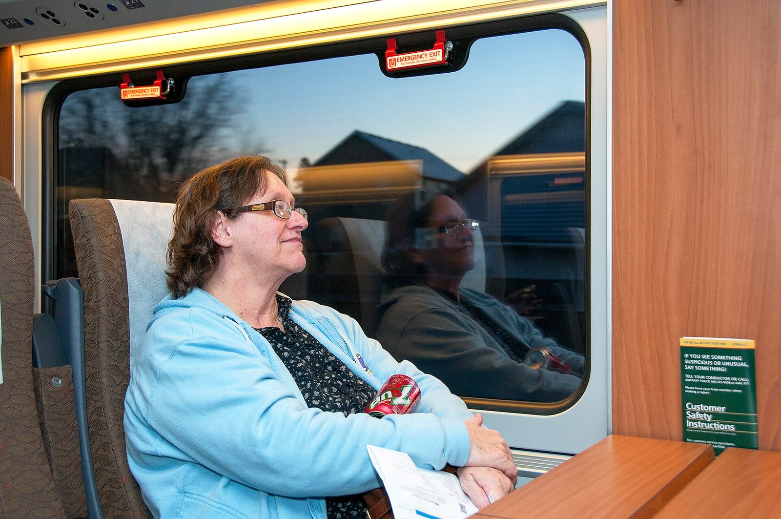 Uzun Otobüs ve Tren Yolculuğunda Konfor: Saatler Süren Yolculuğu Keyfe Çevirmenin Yolları