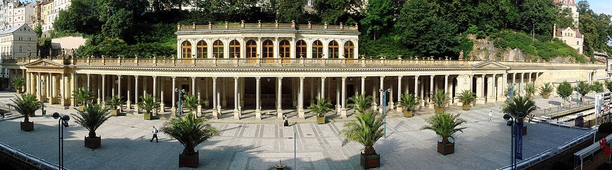 Çekya'nın Kaplıca Kentinde 108 Yıldır Duran Bir Plaket: Atat