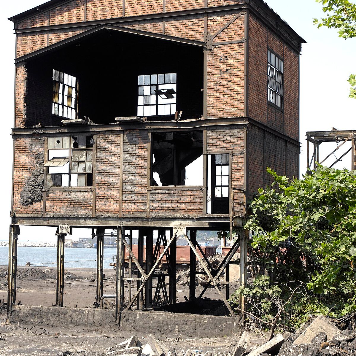 Atatürk ve Zonguldak: Cumhuriyet'in Kömürü Nasıl Millileştir