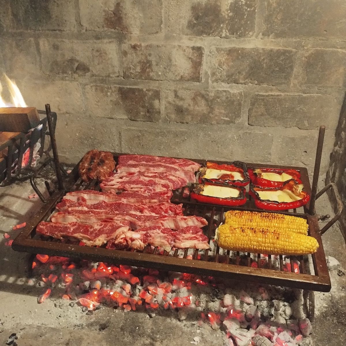 Balkanlarda Ne Yenir? Cevapcici, Börek ve Yerel Lezzet Rehbe