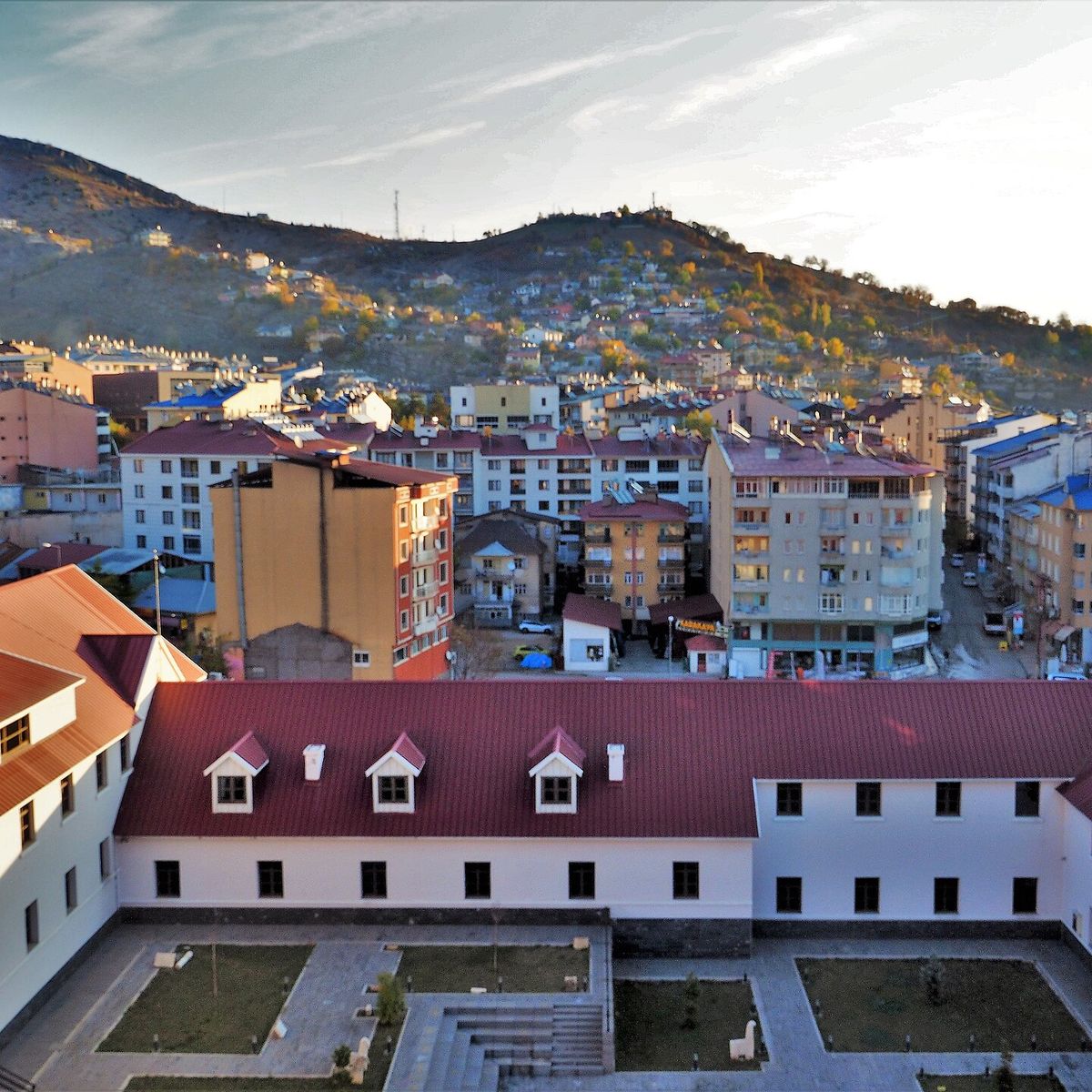 Düzgün Baba Ziyaretgâhı: Dersim Aleviliğinin Dağdaki Kutsal