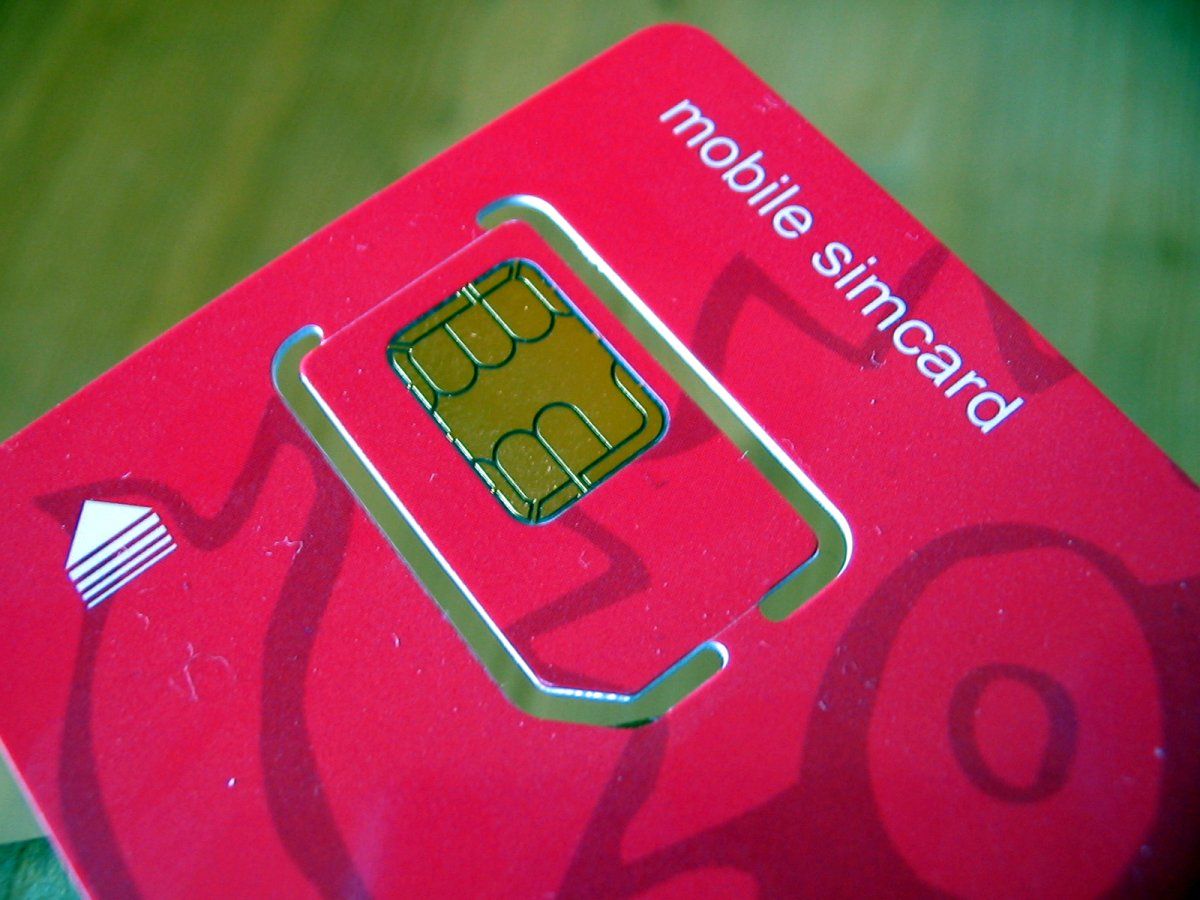 eSIM Nedir? Yurt Dışında Nasıl Kullanılır? Gezgin Rehberi