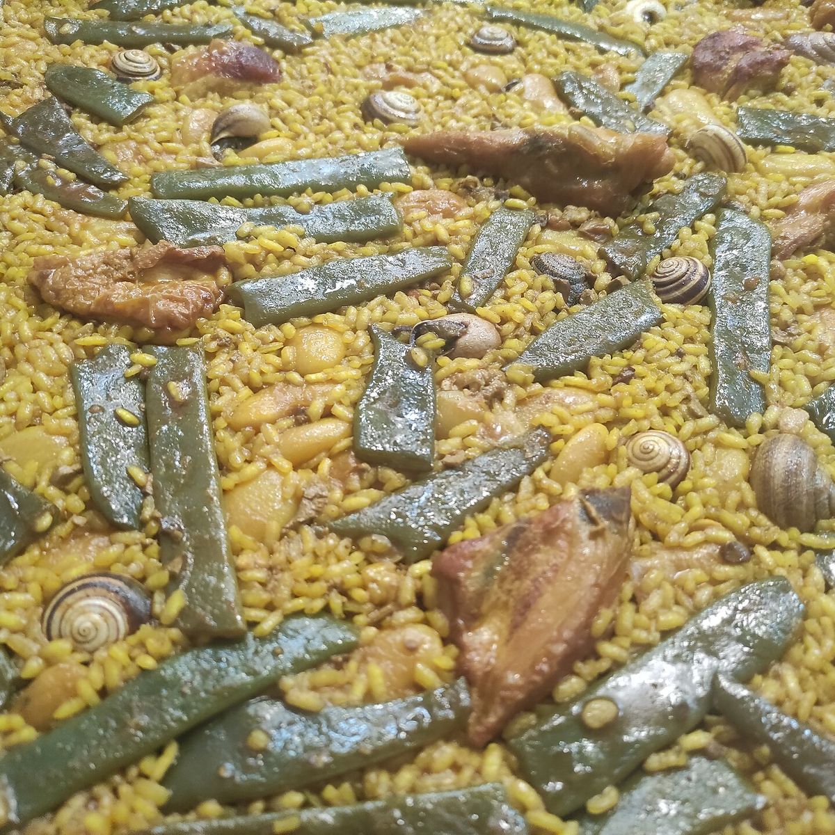 İspanya’da Ne Yenir? Tapas, Paella ve Yerel Lezzet Rehberi