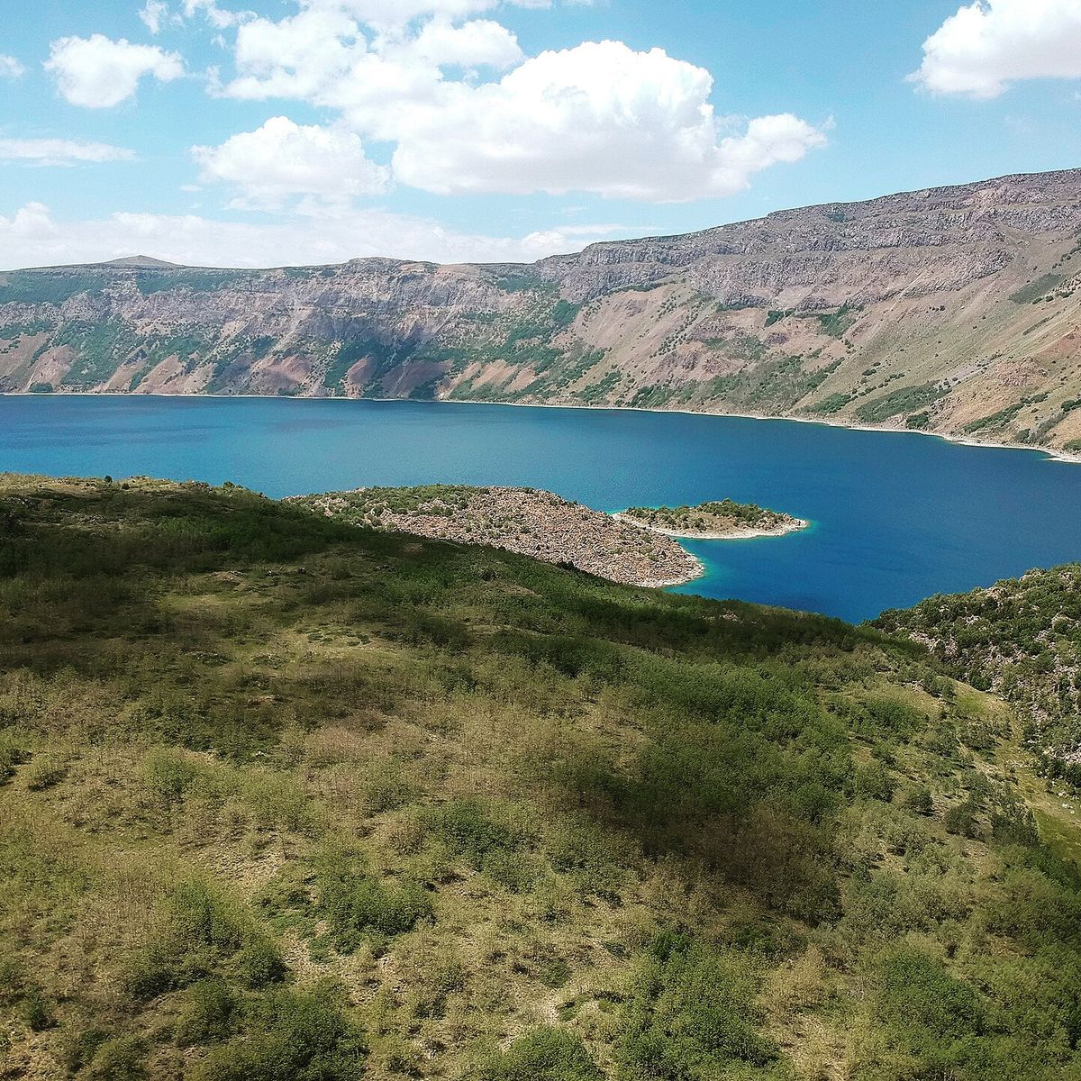 Nemrut Krater Gölü: Bitlis'in Van Gölü Kıyısındaki Volkanik
