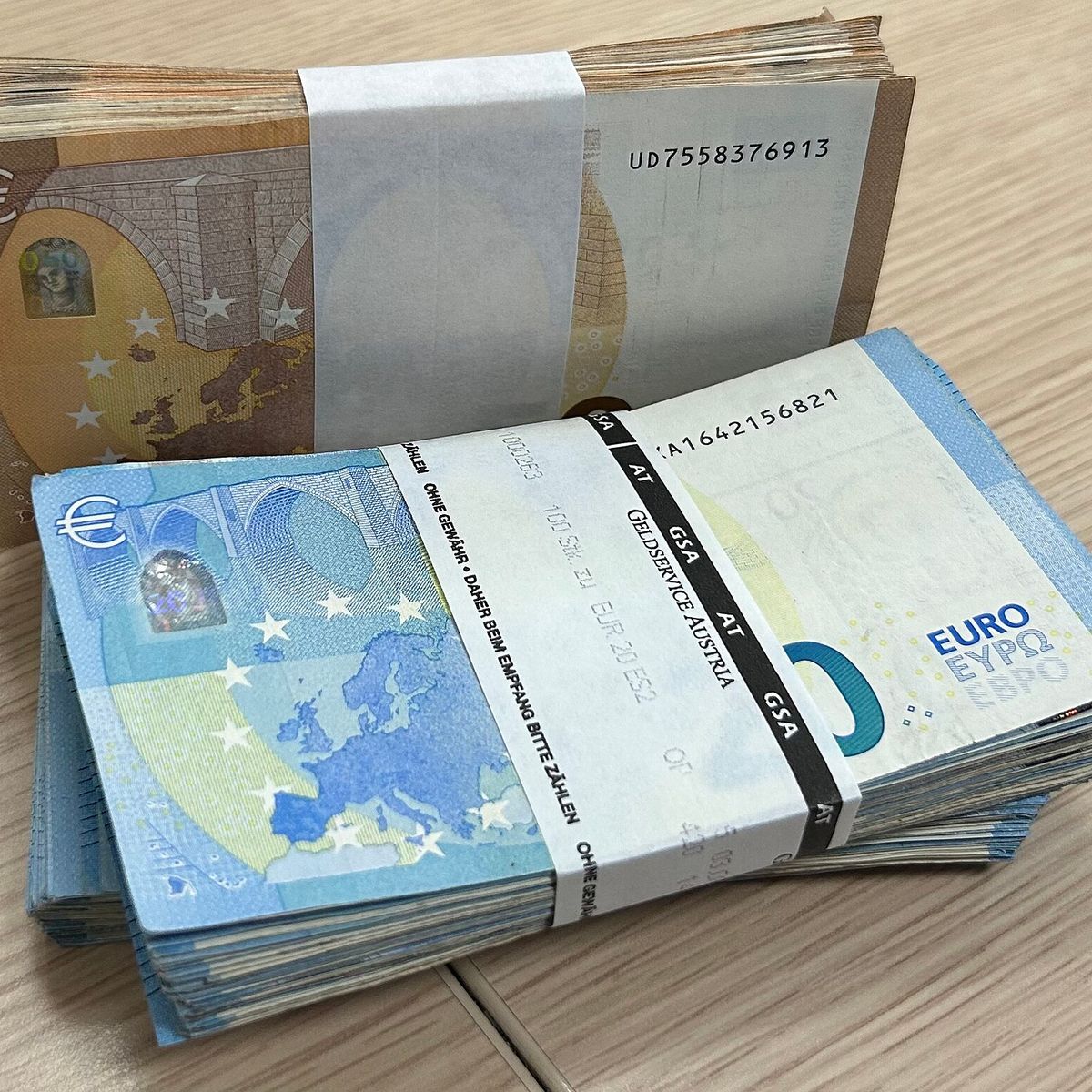Schengen Vizesi İçin Bankada Ne Kadar Para Görünmeli? Hesap,