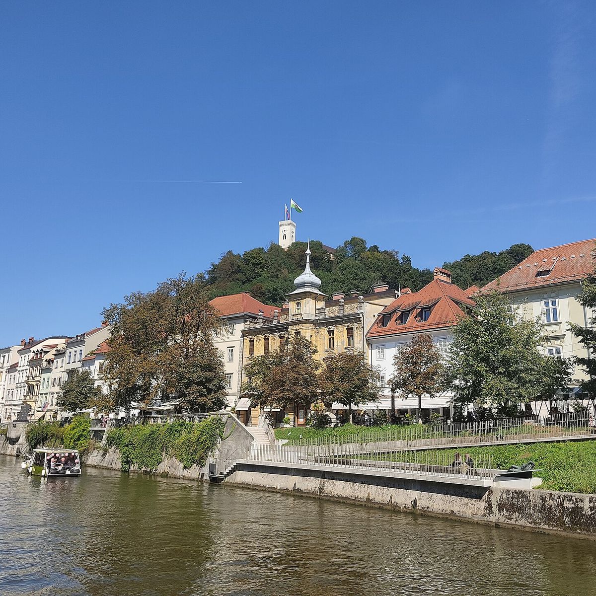 Slovenya Hostel Rehberi: Ljubljana ve Bled’de Uygun Konaklam
