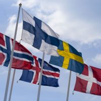 Dort Bolge Benzer Bayraklar Pan Afrika Renkleri Iskandinav Haci Orta Amerika Seritleri ve Arap Hanedanlik Sembolleri